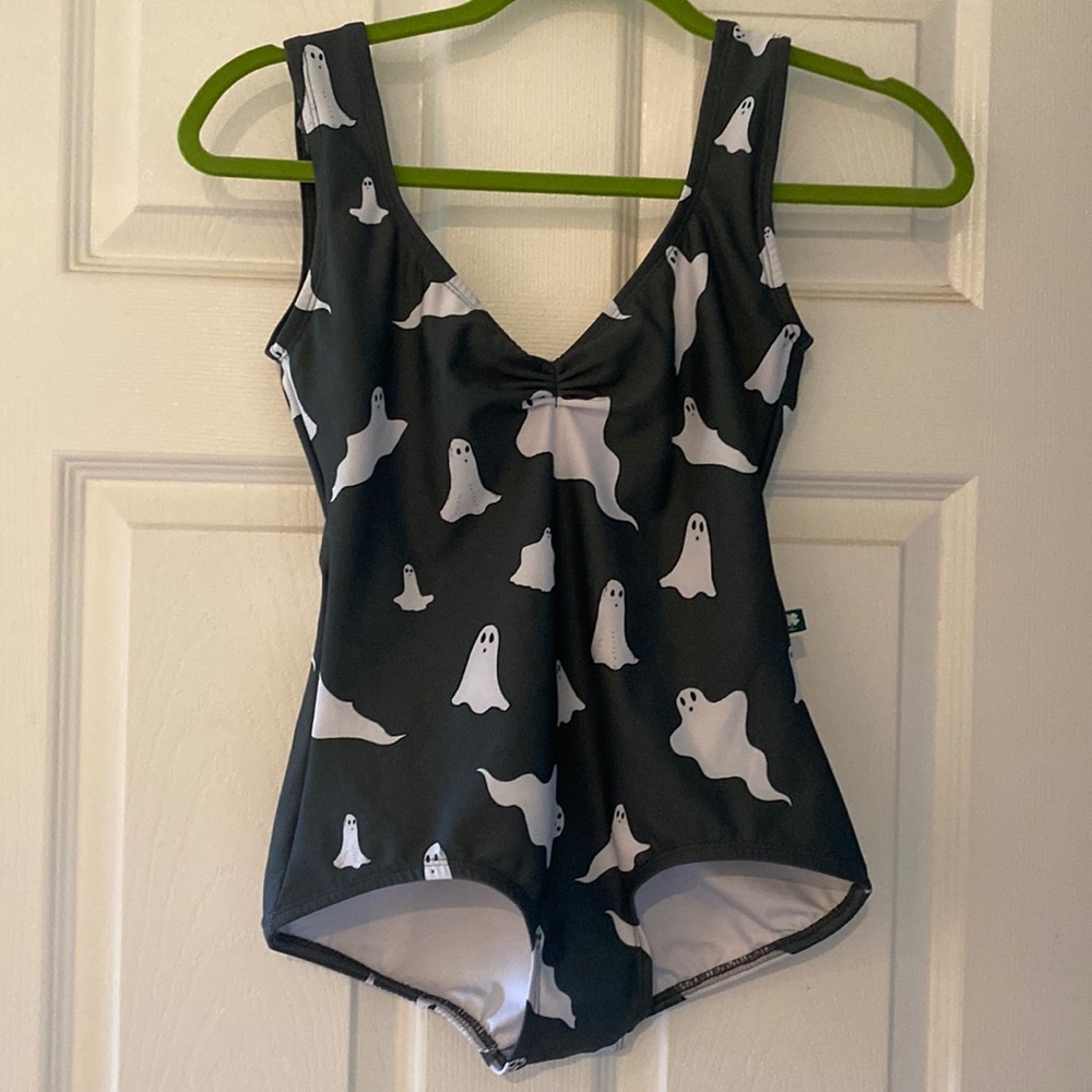 LuckyLeo Moon Low Back Leo L